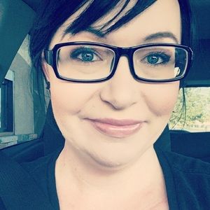 Meet your Posher, Kari